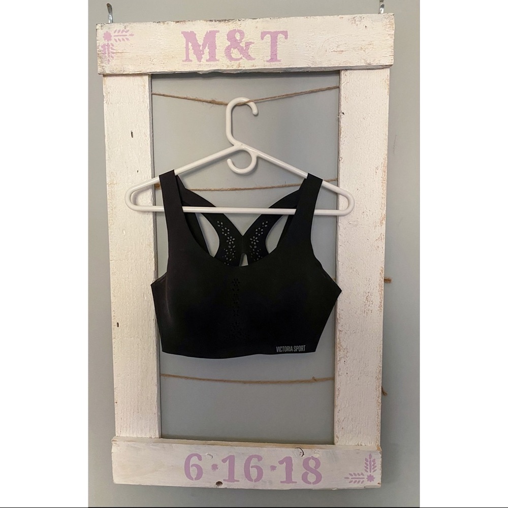 VS Sportsbra